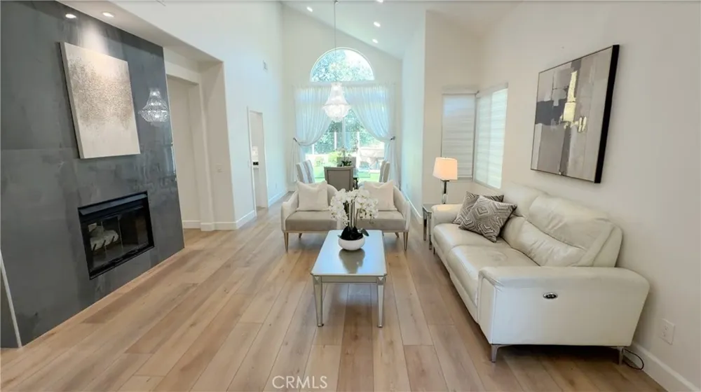 15 Tierra Vista Laguna Hills, CA 92653