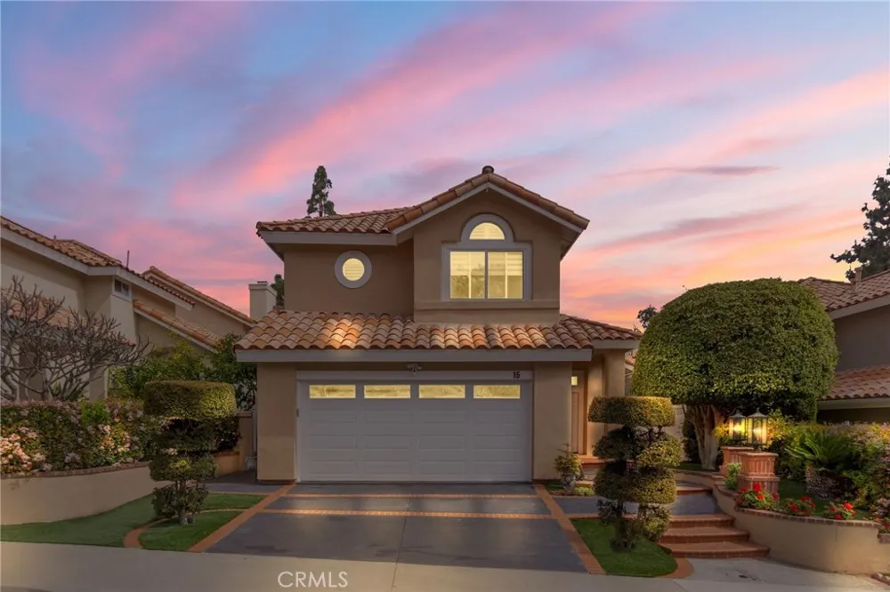 15 Tierra Vista Laguna Hills, CA 92653