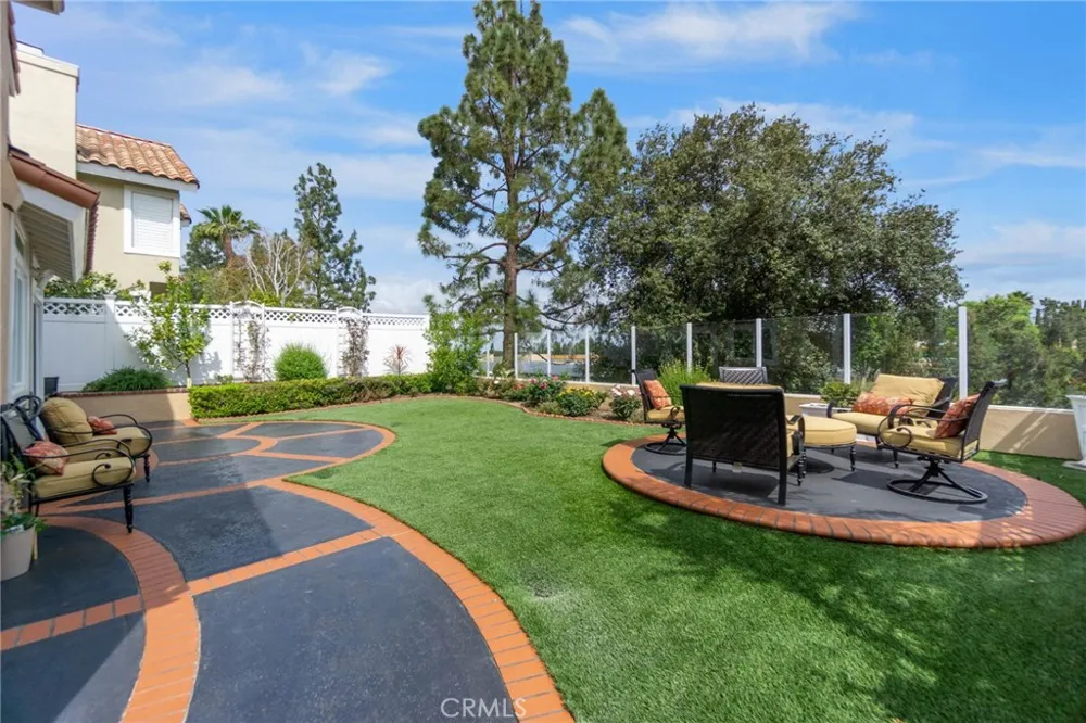15 Tierra Vista Laguna Hills, CA 92653