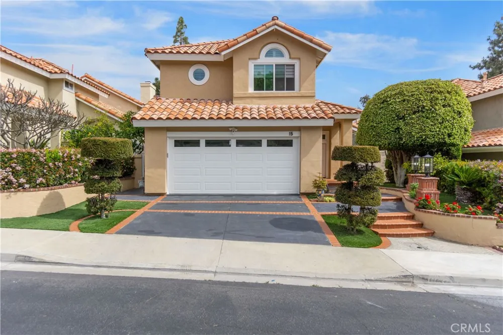 15 Tierra Vista Laguna Hills, CA 92653