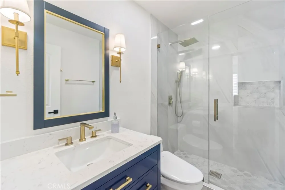 15 Tierra Vista Laguna Hills, CA 92653
