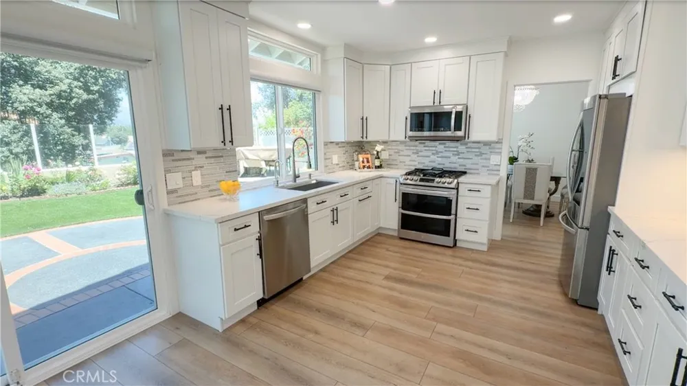 15 Tierra Vista Laguna Hills, CA 92653