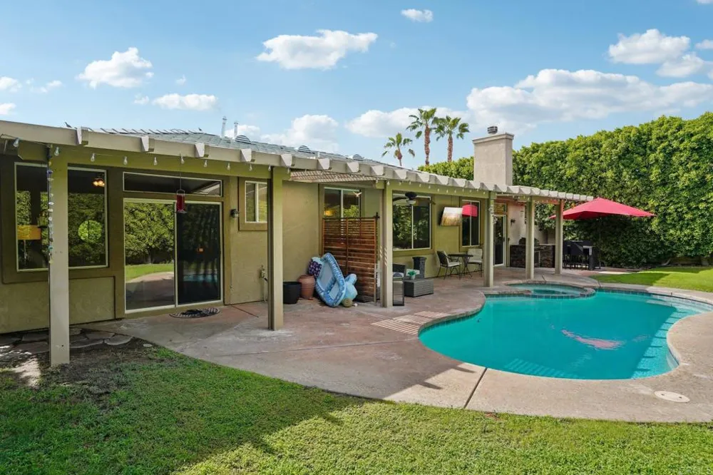 40620 Baranda Court Palm Desert, CA 92260