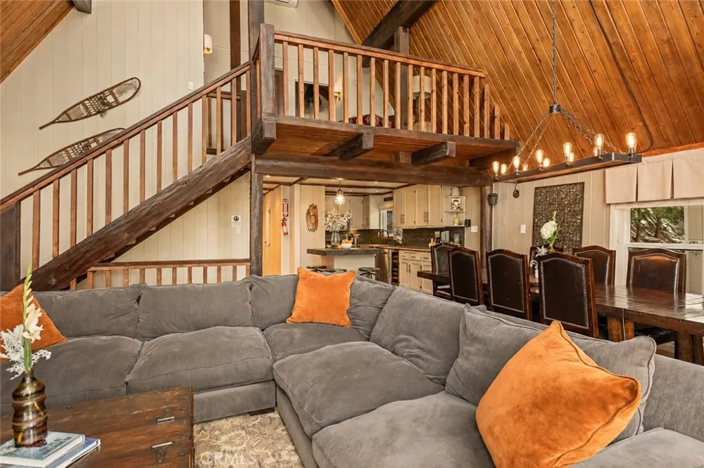 493 Pioneer Lake Arrowhead, CA 92352
