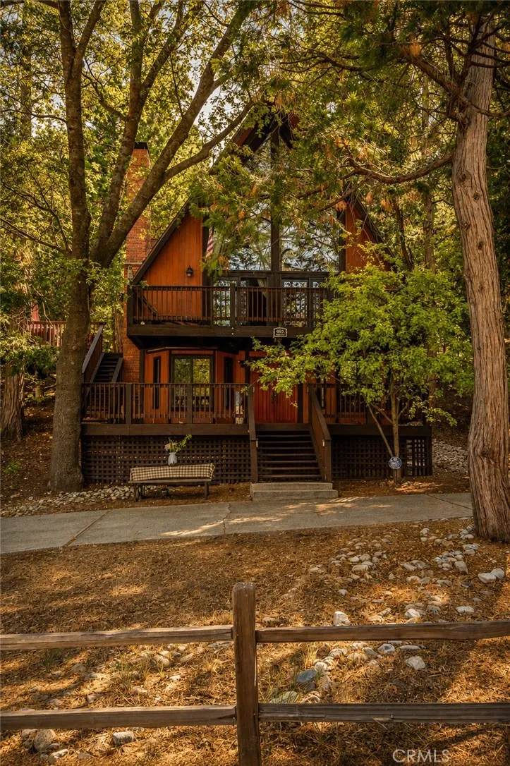 493 Pioneer Lake Arrowhead, CA 92352