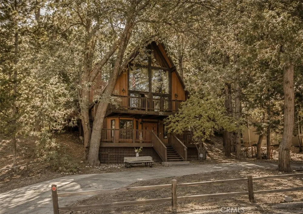 493 Pioneer Lake Arrowhead, CA 92352