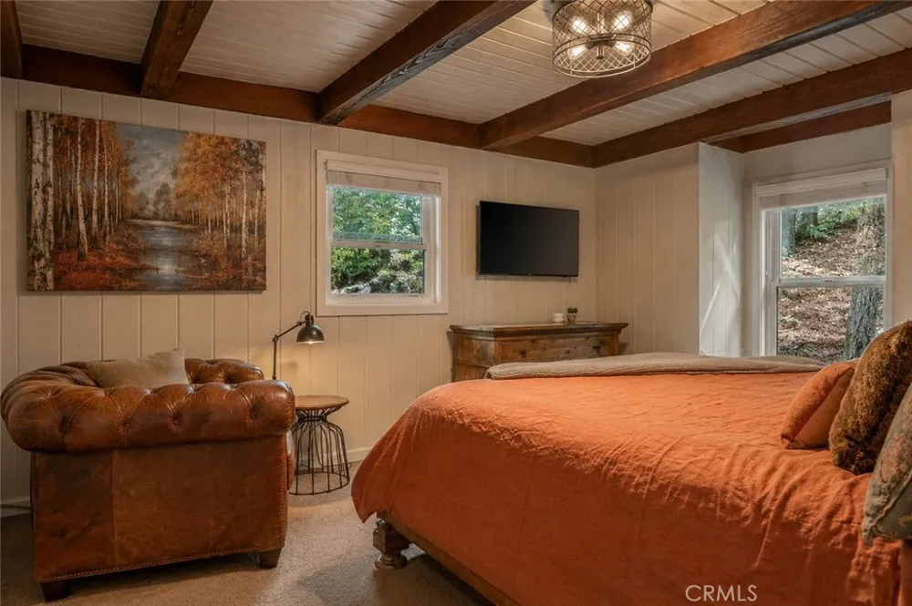 493 Pioneer Lake Arrowhead, CA 92352