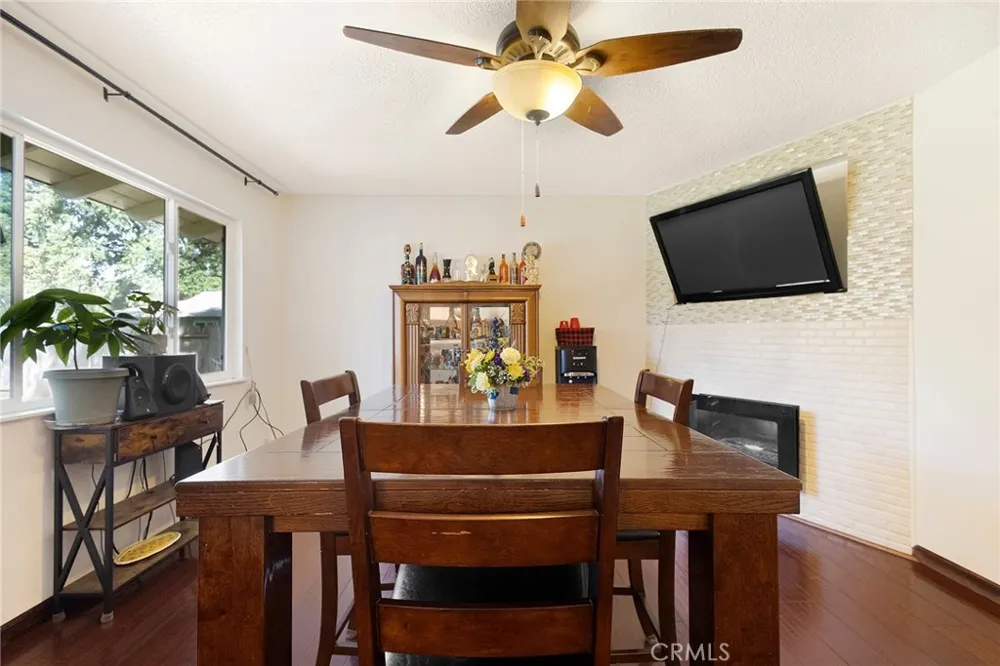 1915 Manzanita Chico, CA 95926
