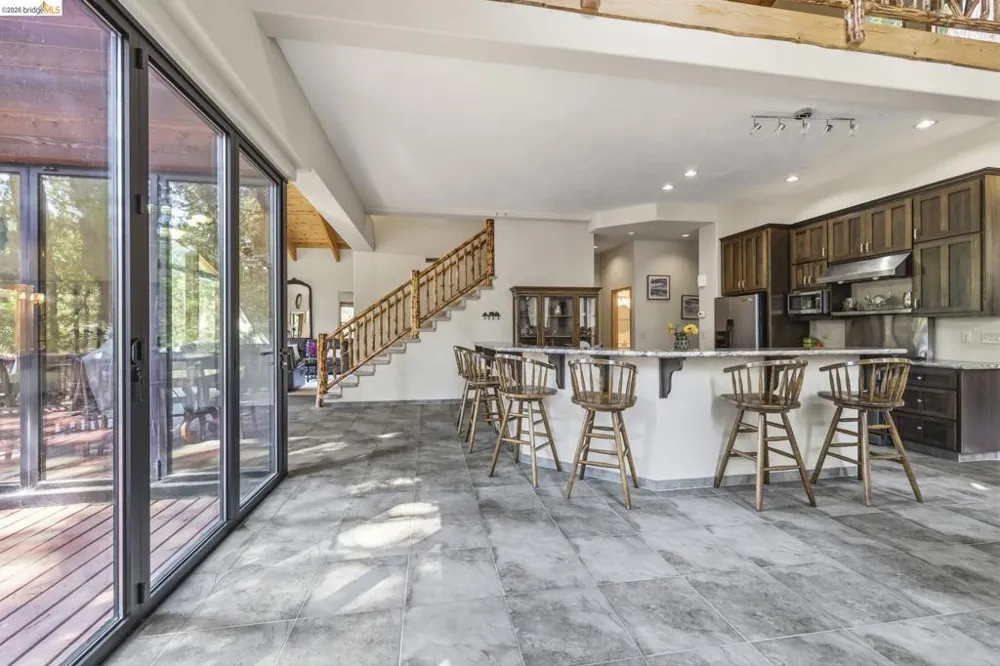 28421 Old Strawberry Rd Strawberry, CA 95375