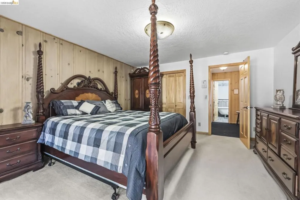 28421 Old Strawberry Rd Strawberry, CA 95375