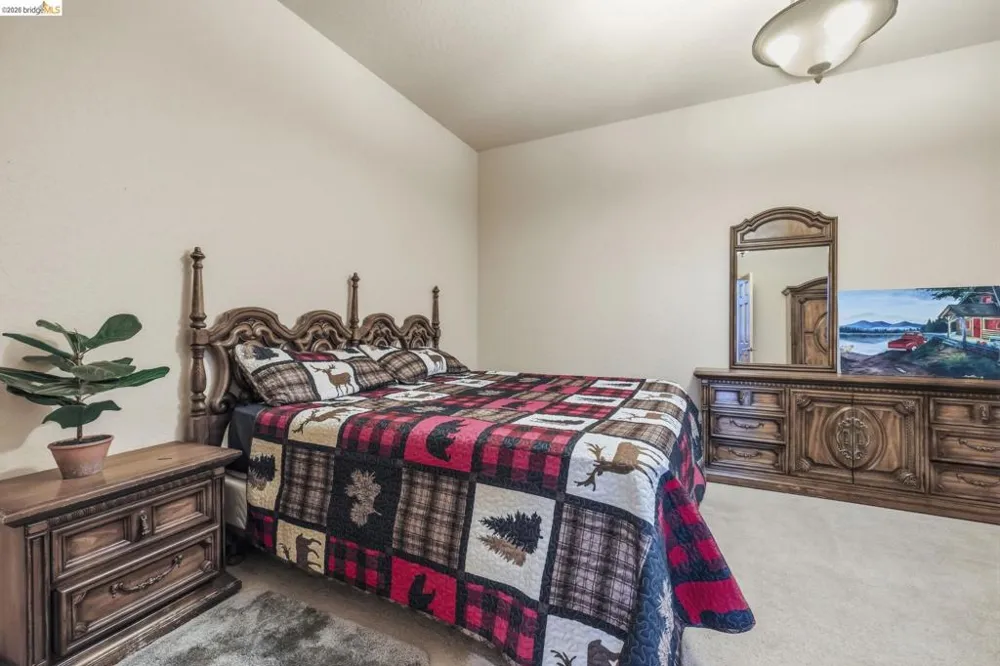 28421 Old Strawberry Rd Strawberry, CA 95375