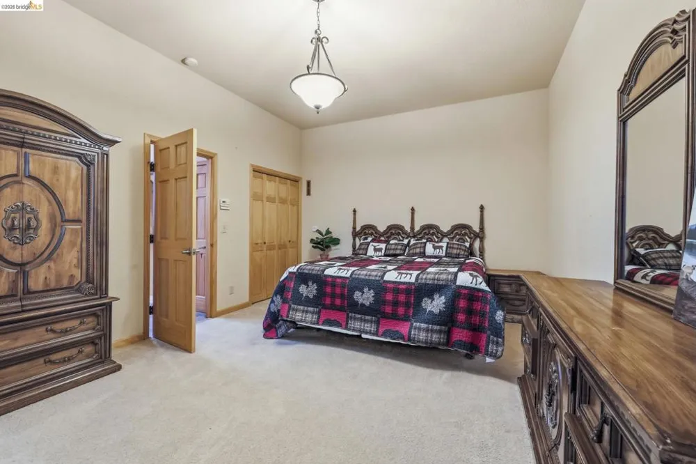 28421 Old Strawberry Rd Strawberry, CA 95375