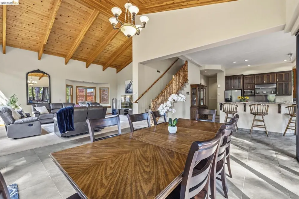 28421 Old Strawberry Rd Strawberry, CA 95375
