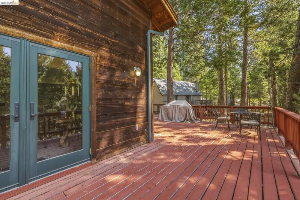 28421 Old Strawberry Rd Strawberry, CA 95375