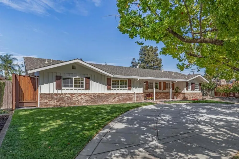 7821 Filice Drive Gilroy, CA 95020