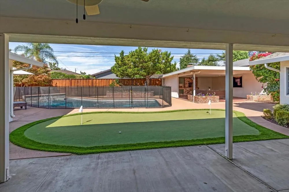 7821 Filice Drive Gilroy, CA 95020