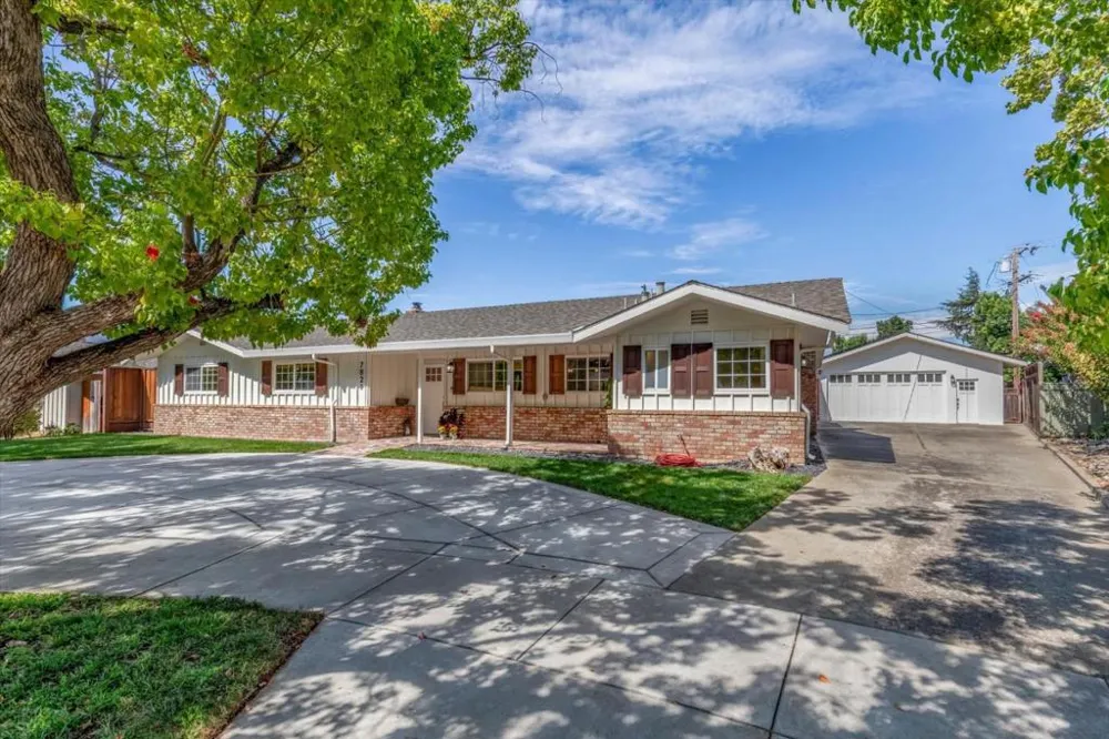 7821 Filice Drive Gilroy, CA 95020