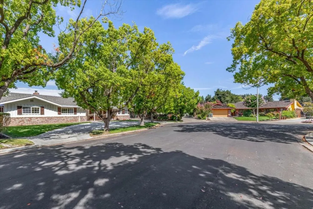 7821 Filice Drive Gilroy, CA 95020