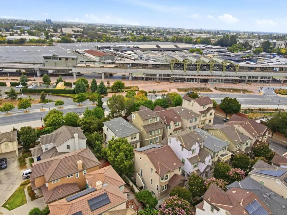 1618 Salamoni Court San Jose, CA 95133