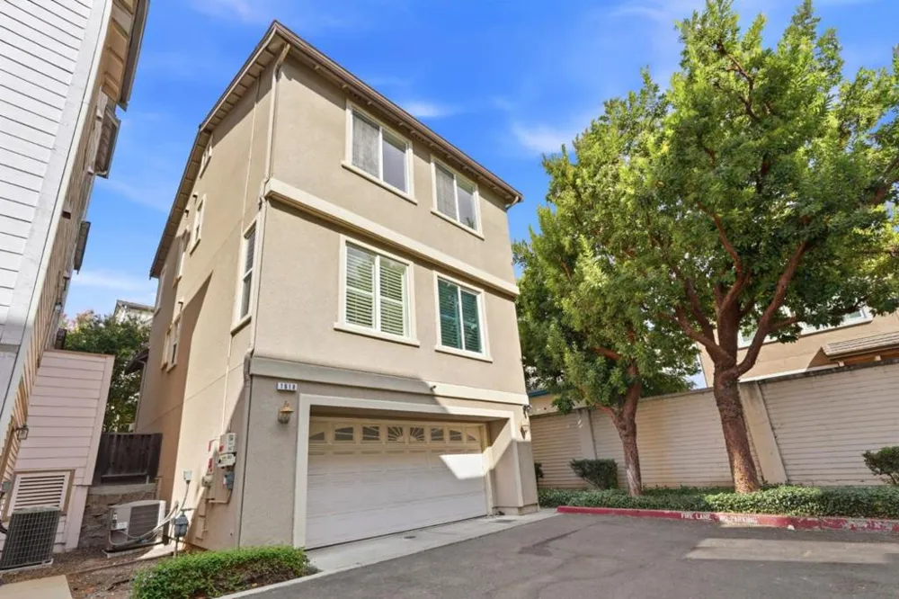 1618 Salamoni Court San Jose, CA 95133
