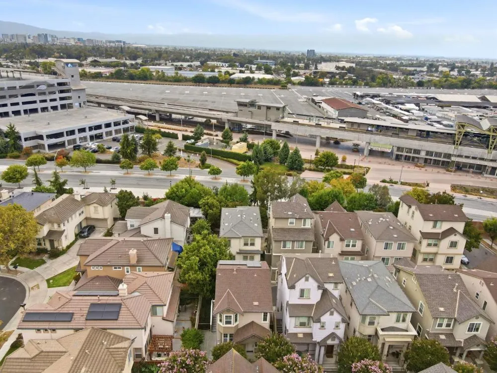 1618 Salamoni Court San Jose, CA 95133