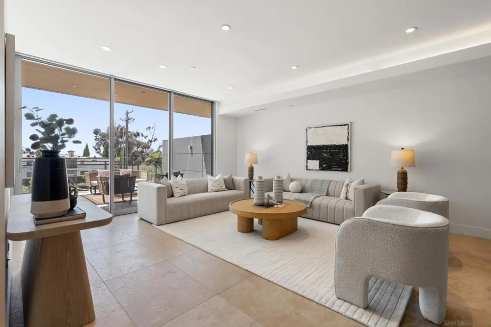 2750 4th #203 San Diego, CA 92103