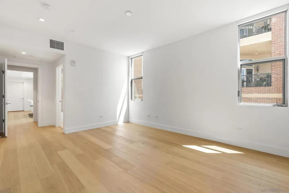 2750 4th #203 San Diego, CA 92103