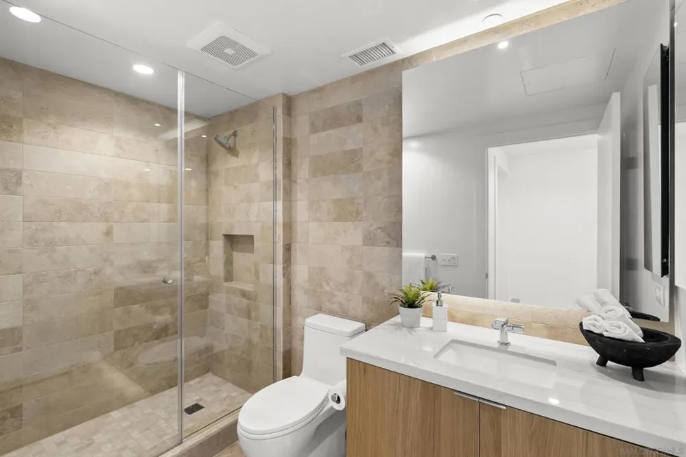 2750 4th #203 San Diego, CA 92103