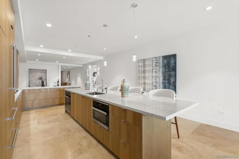 2750 4th #203 San Diego, CA 92103