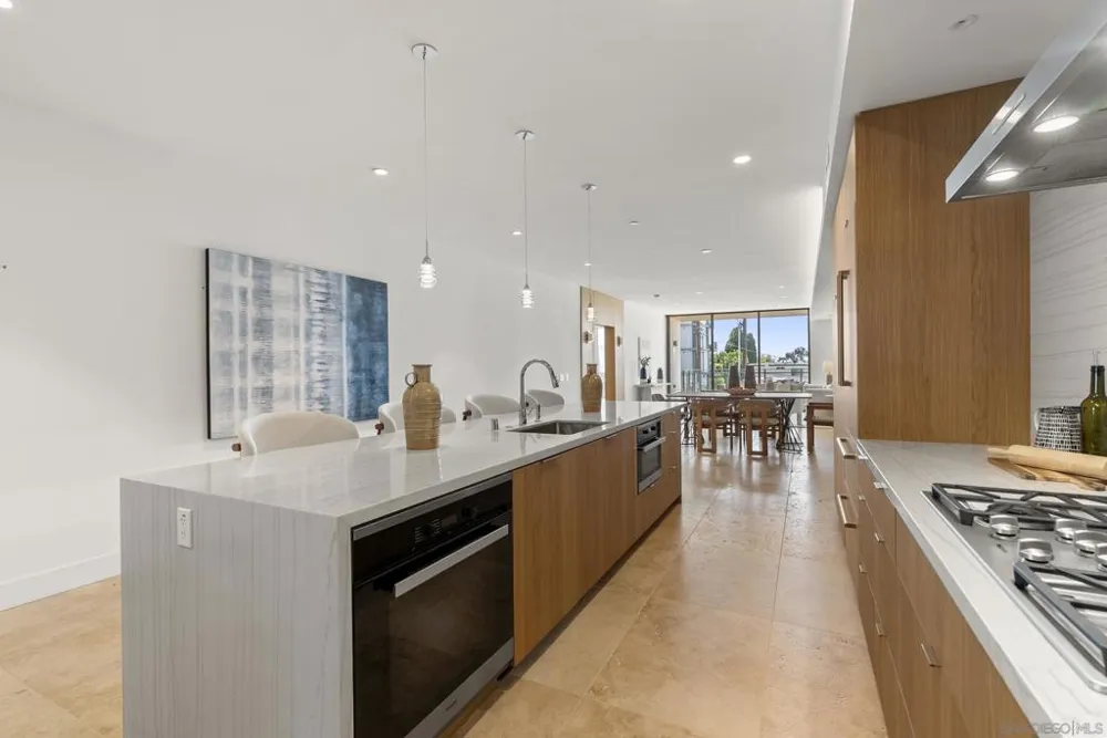 2750 4th #203 San Diego, CA 92103