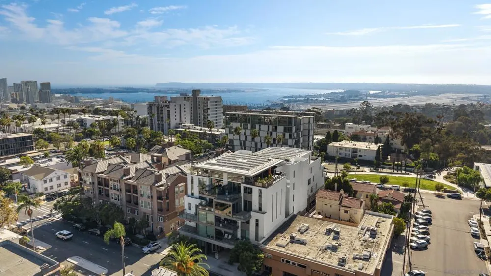 2750 4th #203 San Diego, CA 92103