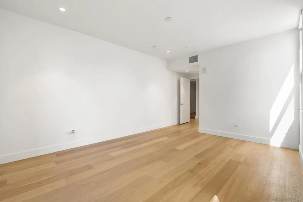 2750 4th #203 San Diego, CA 92103
