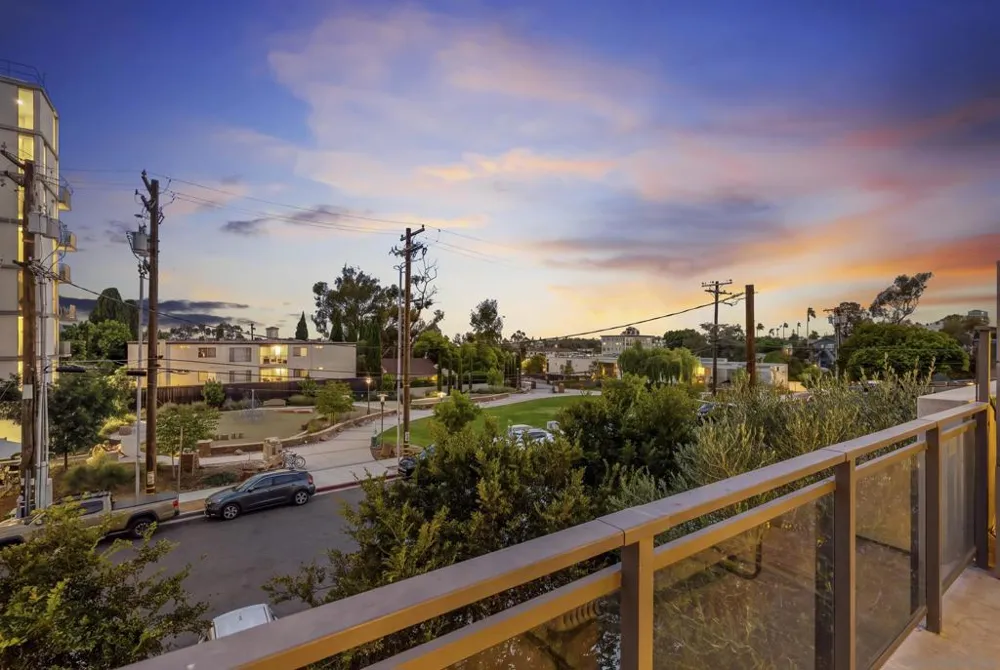 2750 4th #203 San Diego, CA 92103