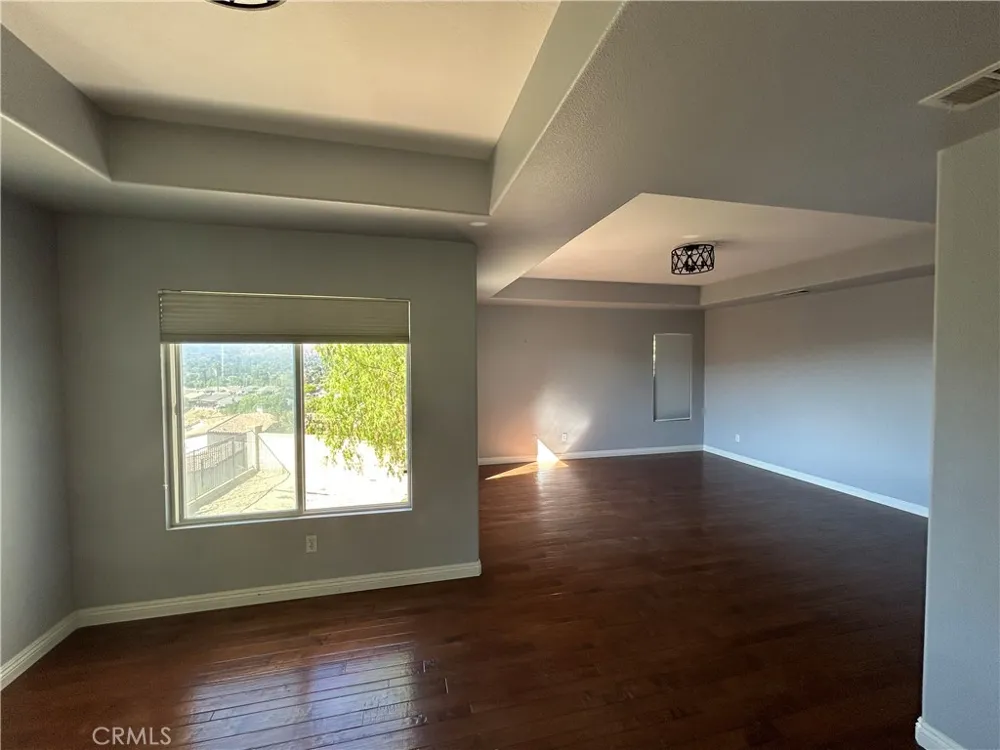 691 Asia Court Simi Valley, CA 93065