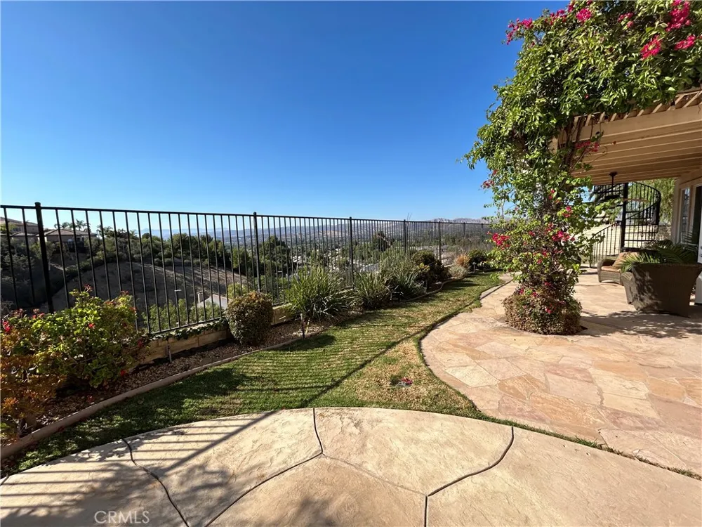 691 Asia Court Simi Valley, CA 93065