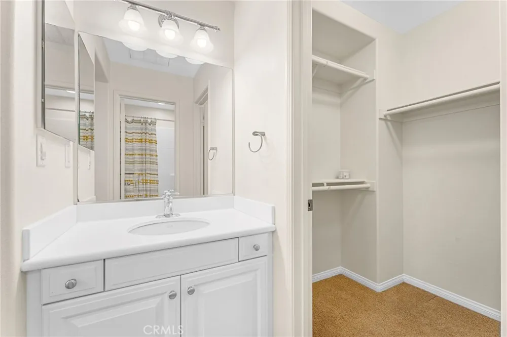 46 Herringbone Irvine, CA 92620