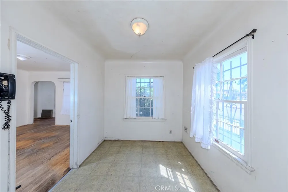 4076 Liberty Boulevard South Gate, CA 90280