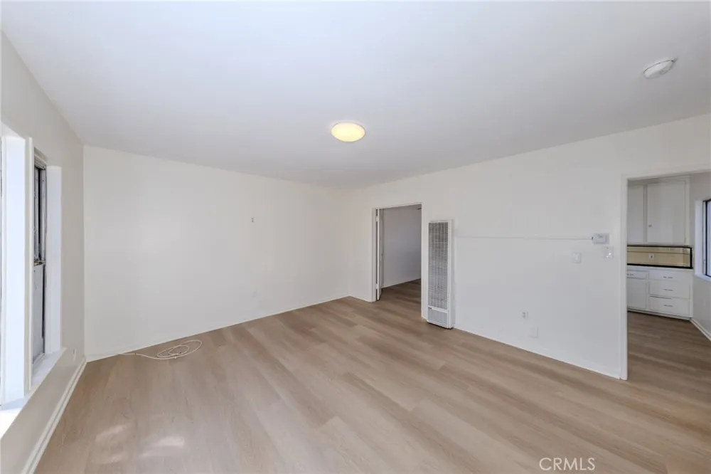 4076 Liberty Boulevard South Gate, CA 90280