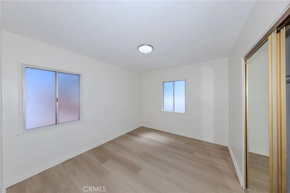 4076 Liberty Boulevard South Gate, CA 90280