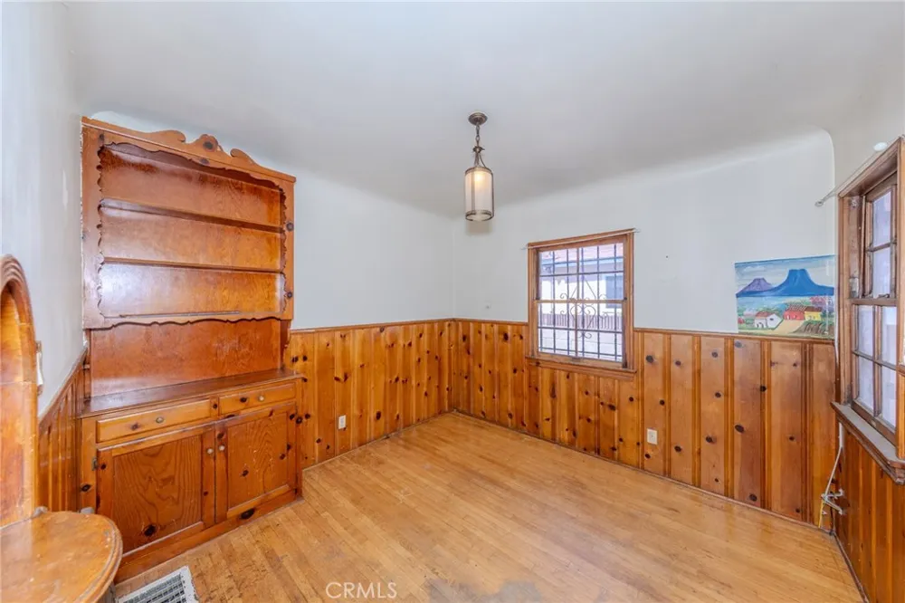 4076 Liberty Boulevard South Gate, CA 90280