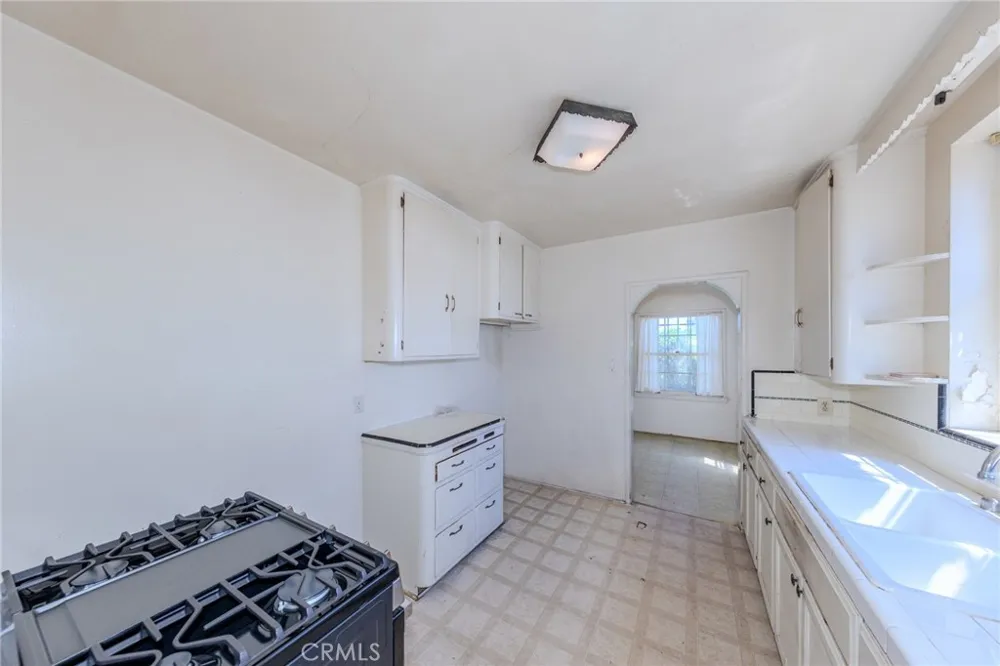4076 Liberty Boulevard South Gate, CA 90280