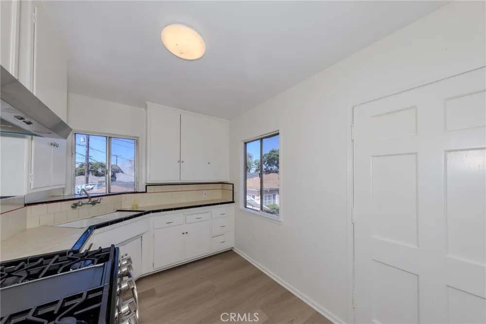 4076 Liberty Boulevard South Gate, CA 90280
