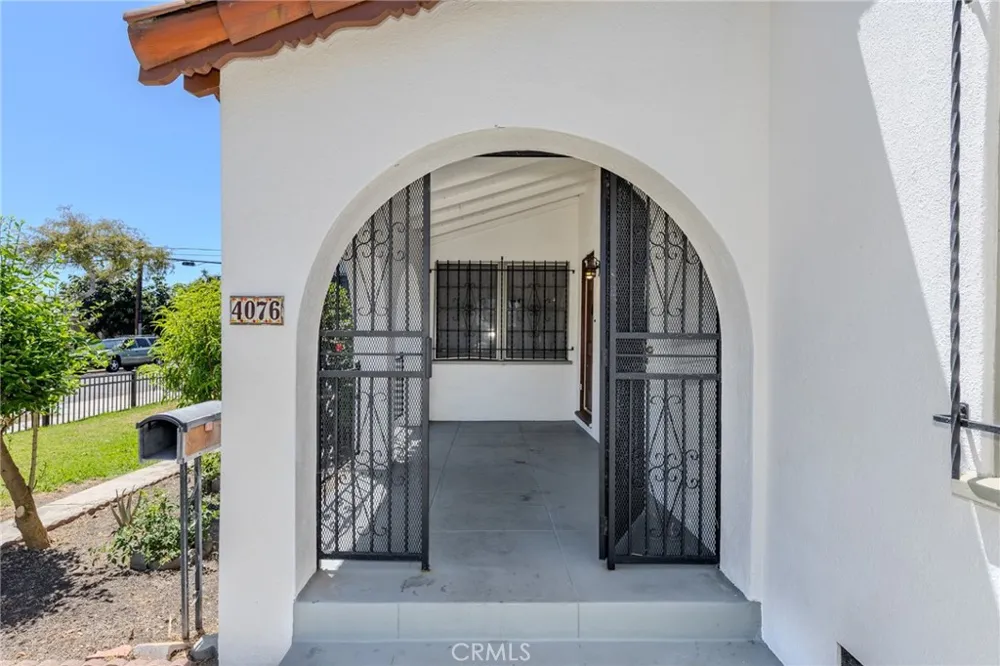 4076 Liberty Boulevard South Gate, CA 90280