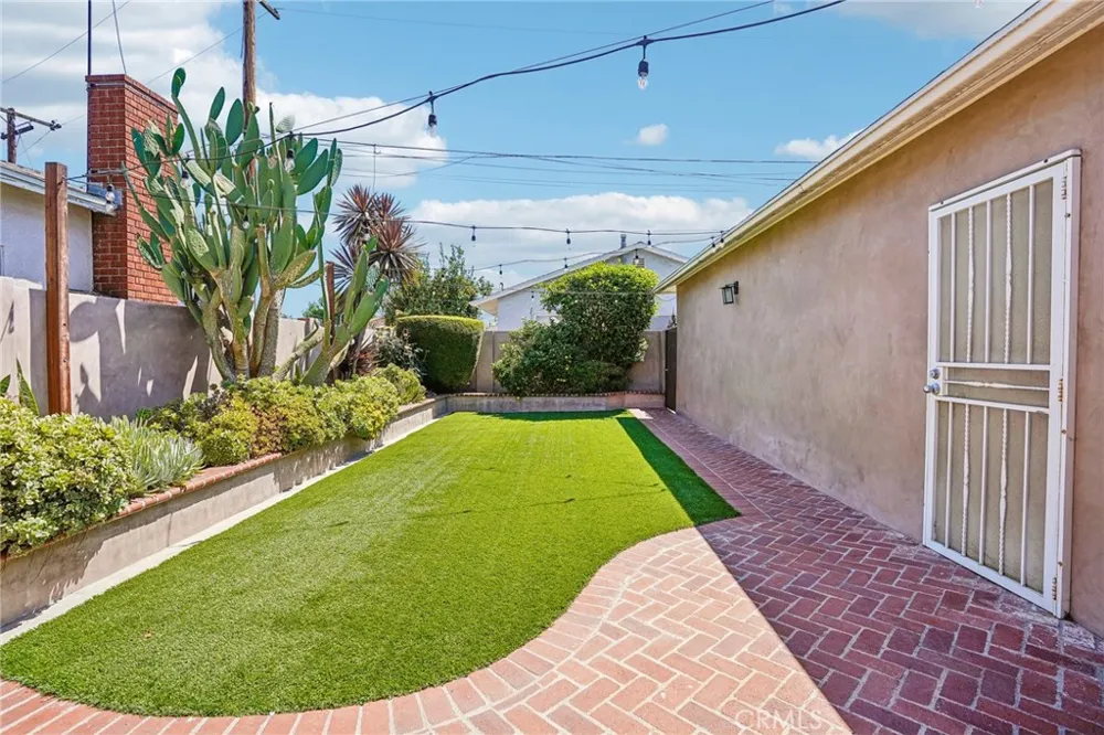 14514 Eastbrook Avenue Bellflower, CA 90706