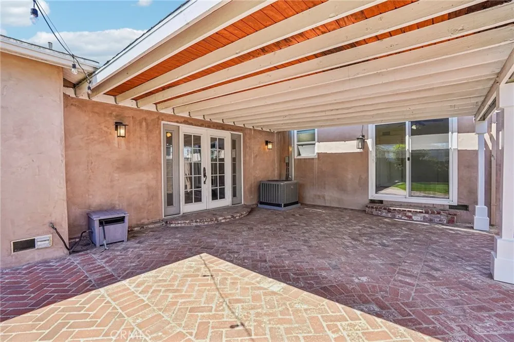 14514 Eastbrook Avenue Bellflower, CA 90706