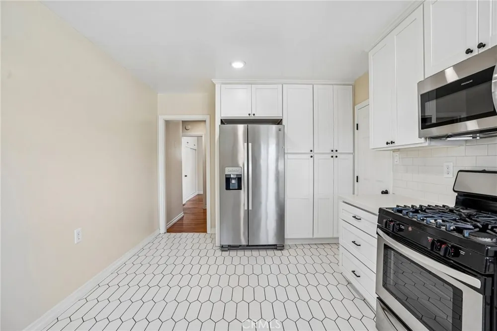 14514 Eastbrook Avenue Bellflower, CA 90706