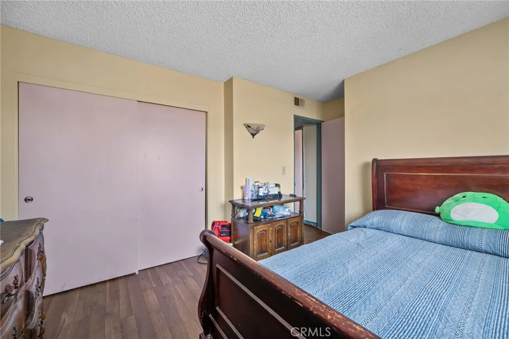 12010 226th #H Hawaiian Gardens, CA 90716