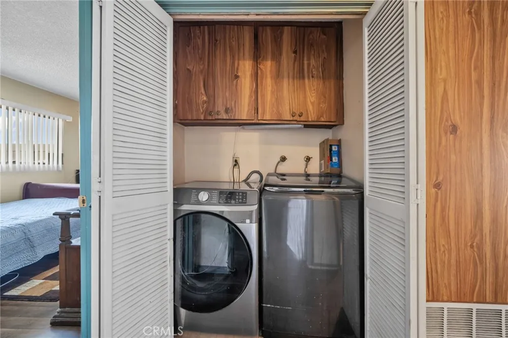 12010 226th #H Hawaiian Gardens, CA 90716