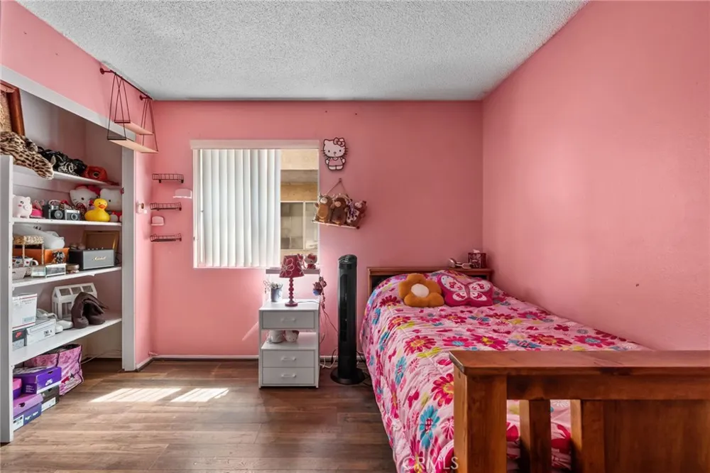 12010 226th #H Hawaiian Gardens, CA 90716