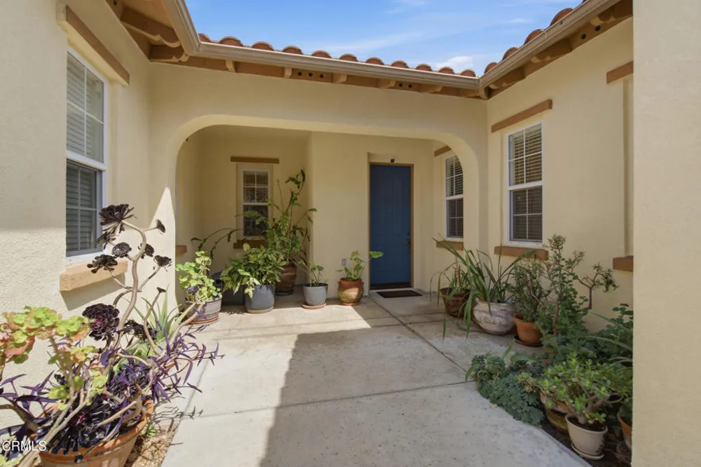 1972 Keltic Lodge Drive Oxnard, CA 93036
